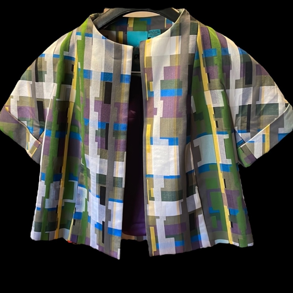 🌞Short sleeve cropped jacket.